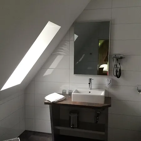 فندق مبيت وإفطار Chambres D'hotes Chez Marie 3*